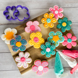Floral Fun Cookie Decorating Class + Cutters + Decorating Kit