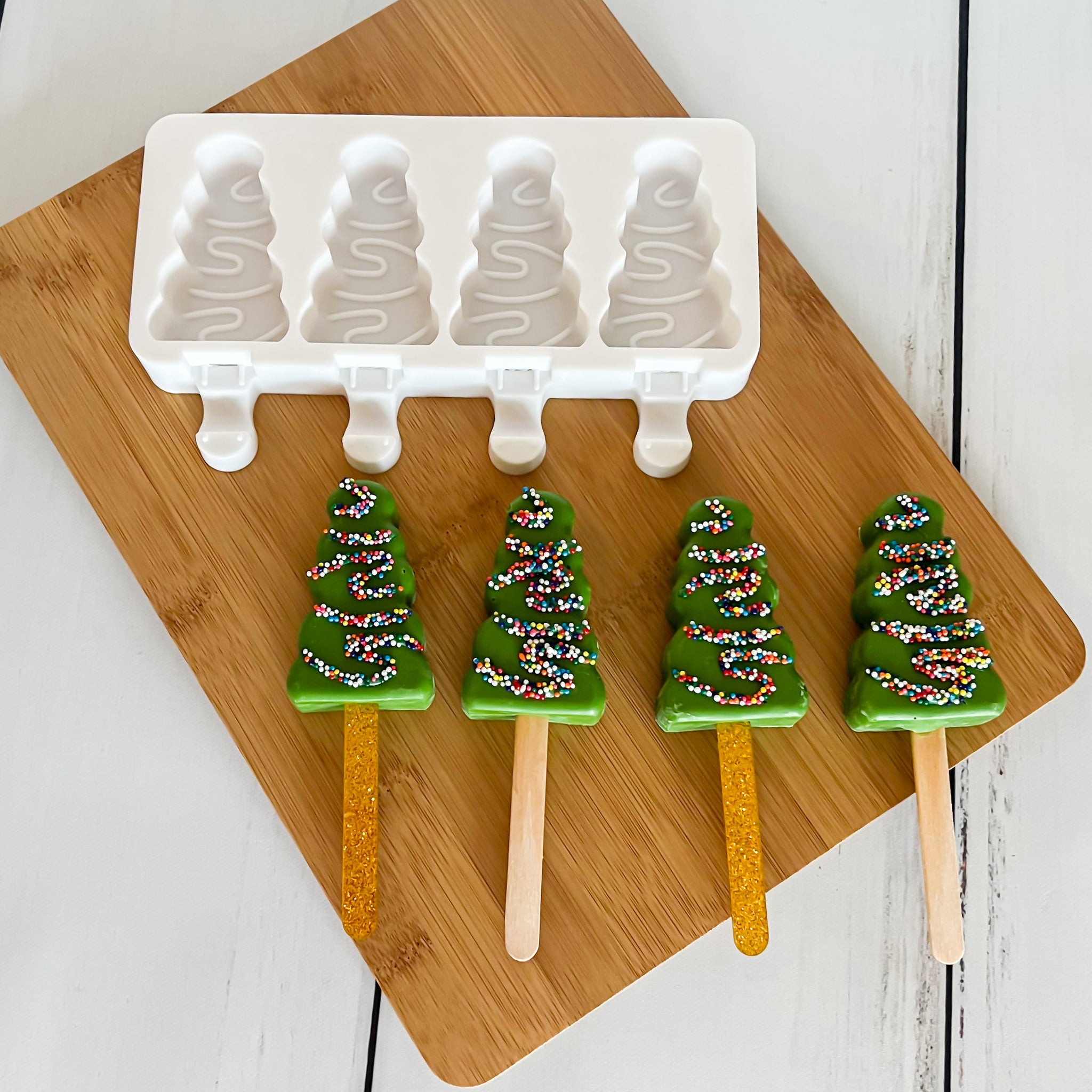 Shop Swirl Tree Cakesicle Mold  Christmas Tree Popsicle Molds – Sprinkle  Bee Sweet